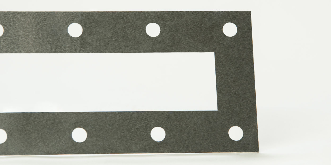A picture of the bottom part of a piece of paper.